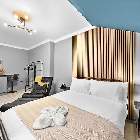 Downtown 3 - Town Centre Apartment